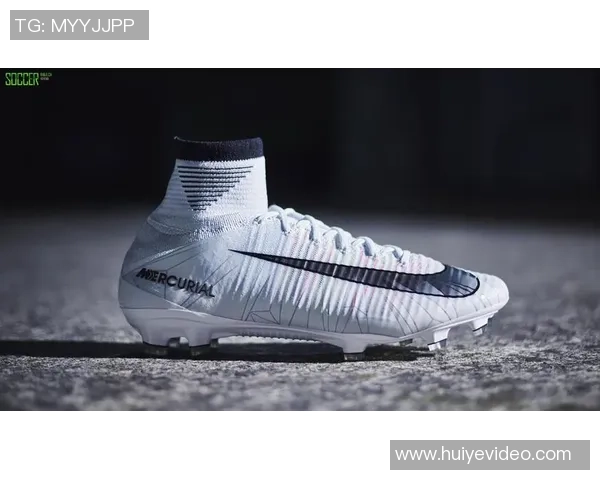 球星专属足球鞋配置揭秘:提升比赛表现的关键装备与技术解析 球星专属足球鞋配置揭秘:提升比赛表现的关键装备与技术解析